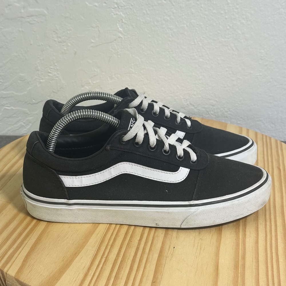 Vans Ward Low Top Sneakers Black White Canvas Skate Shoes Womens 9.5 508731